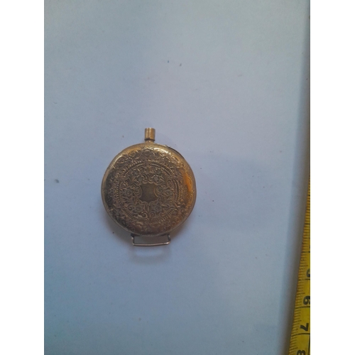 86 - Early 20th century engraved fob watch for spares, with 18 ct gold back