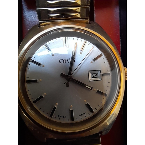 89 - Vintage Gents Oris wristwatch with gold plated case and articulated strap and spare leather strap in... 