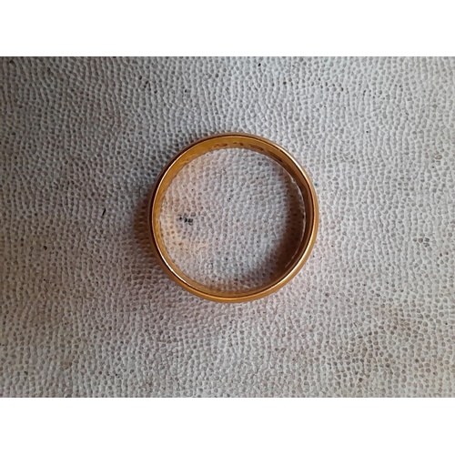 119 - 22 ct gold wedding band, size N, 3.3 g