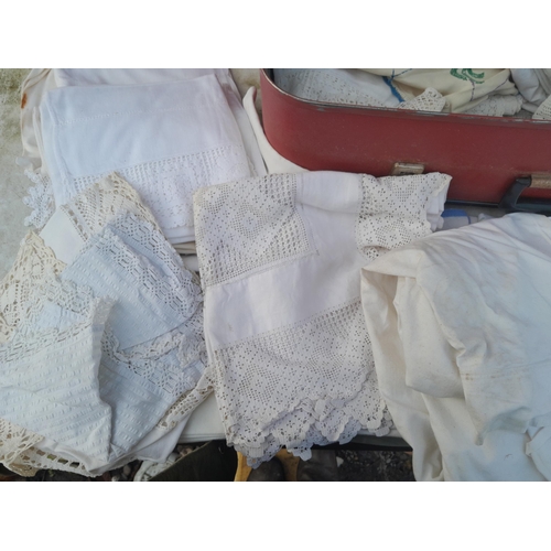 234 - Vintage suitcase full of old linen and lace, crochet, embroidery, table clothes, serviettes , coaste... 