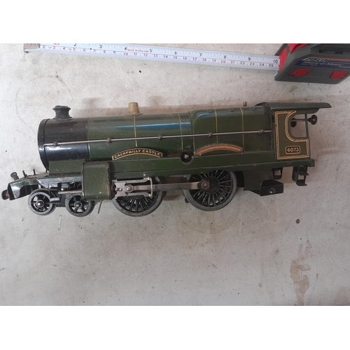 291 - Boxed 0 gauge clockwork Hornby Meccano Caerphilly Castle 4073 locomotive with No 2 Special Tender