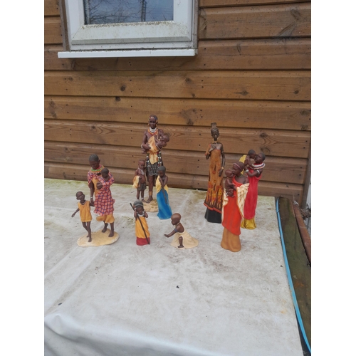 405 - Resin Maasai figures including 1 x Soul Journeys Ltd Edition