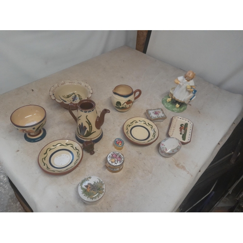 436 - Torquay ware, damaged and restored Doulton figure and pill boxes