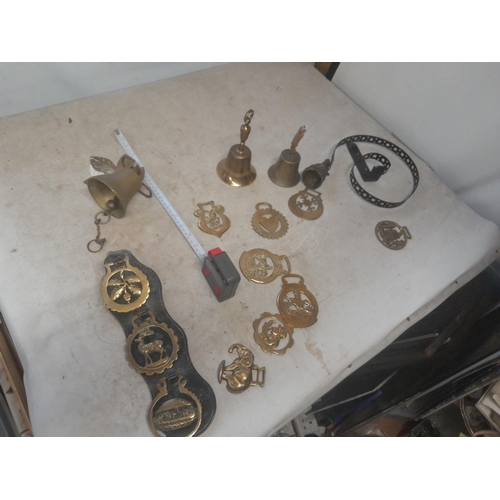 441 - various horse brasses and brass bells