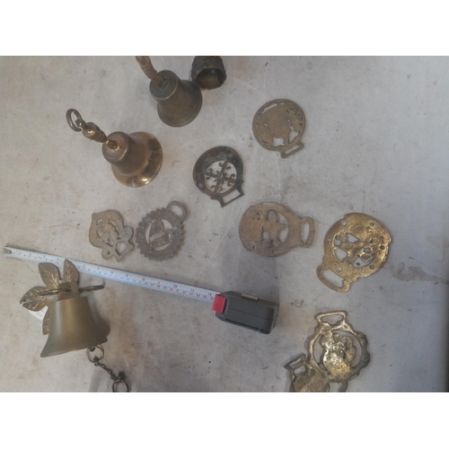 441 - various horse brasses and brass bells