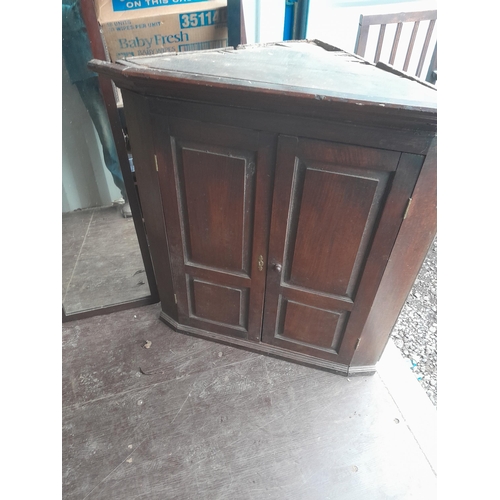 554 - 2 x 19th century oak corner cabinets for restoration or re purposing 77 cms x 50 cms