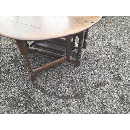 555 - 2 x antique oak gate leg tables : 1 x  late 18th century 130  cms x 70 cms x 180 cms 1 x mid 19th ce... 