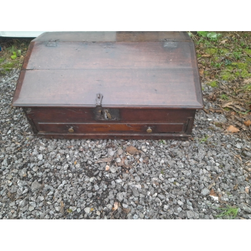 564 - Late 18th / early 19th century oak single drawer Bible box 80 cms x 60 cms x 40 cms