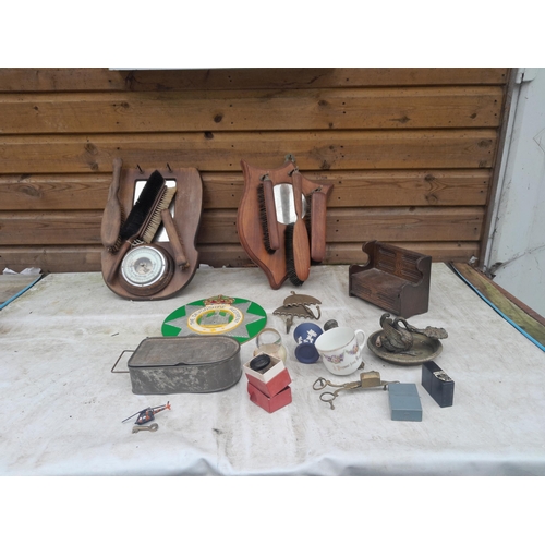 580 - Treen and wooden ware : apprentice piece oak bench, Devonshire Regiment wall plaque, barometer etc.