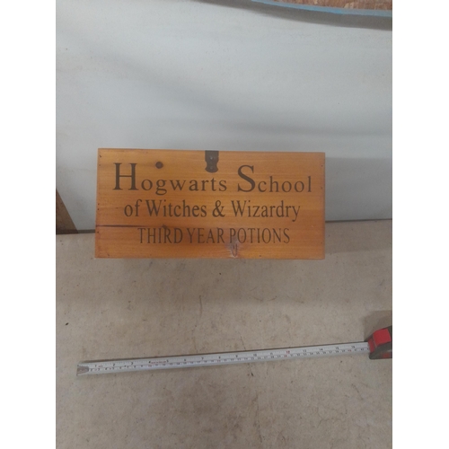 741 - Wooden Hogwarts box