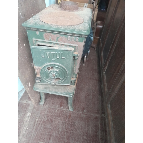 756 - Vintage Jotul enamel wood burner