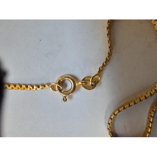 100A - 9 ct gold necklace and bracelet 9. 3 g