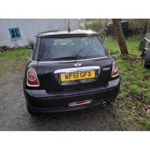 137 - Mini Cooper 3dr Petrol Automatic MOT expired Aug 2019, been garage stored since 2019, up until now, ... 