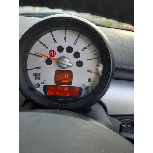 137 - Mini Cooper 3dr Petrol Automatic MOT expired Aug 2019, been garage stored since 2019, up until now, ... 