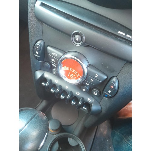 137 - Mini Cooper 3dr Petrol Automatic MOT expired Aug 2019, been garage stored since 2019, up until now, ... 