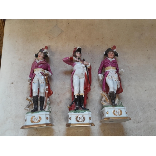 23 - Assorted 20th century porcelain soldier figures