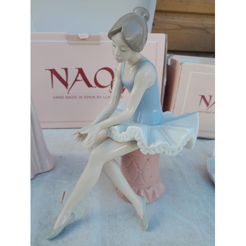 257 - Nao figures with boxes of issue and 1 x Lladro figure note damaged fingers