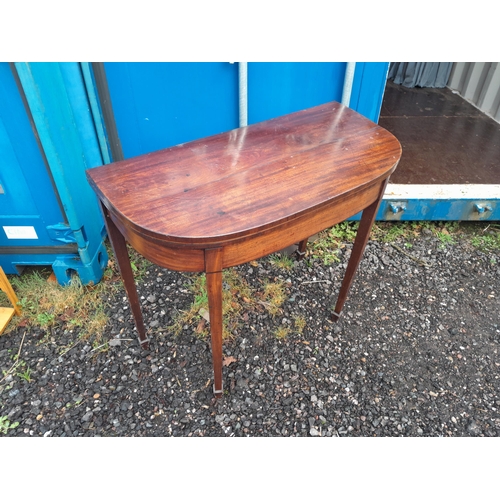 273 - 19th century tip top card table with inset baize and shield shape swing mirror from early 20th centu... 