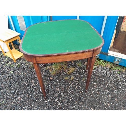 273 - 19th century tip top card table with inset baize and shield shape swing mirror from early 20th centu... 