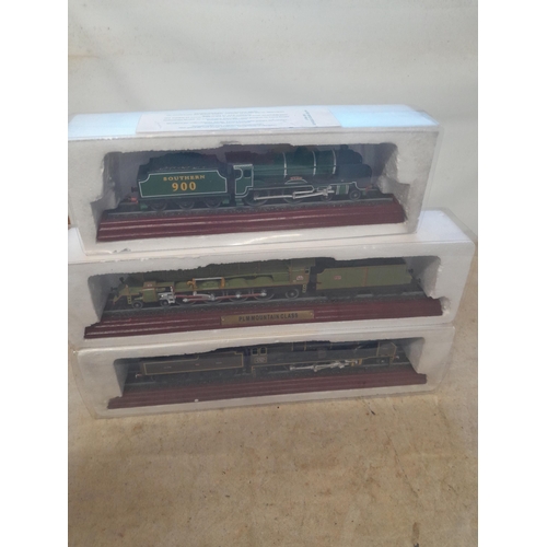 350 - 3 x boxed Railway interest ornaments