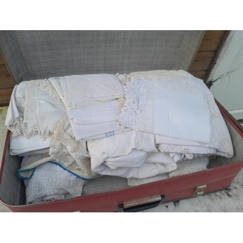 388 - Vintage suitcase full of old linen and lace, crochet, embroidery, table clothes, serviettes , coaste... 