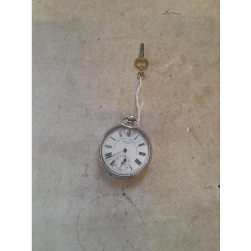 421 - 800 silver case pocket watch with key