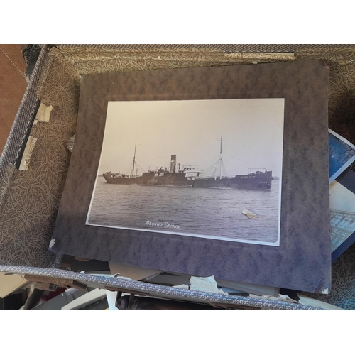 5 - Small suitcase of early - mid 20th century mainly black and white photographs, a multi thematic coll... 