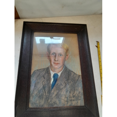 127 - Early 20th century charcoal and chalk portrait study  signed and dated 1919 by Flossie Ivy Louise De... 