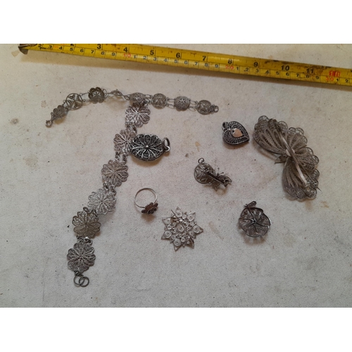 204 - Lower grade and other silver filigree jewellery