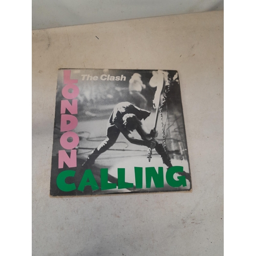 258 - Vinyl record album The Clash London Calling double album CB 232 (light scuffs but playable on £60 st... 