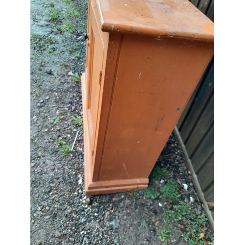 261 - Late Victorian painted pine cupboard with internal shelves