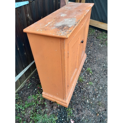 261 - Late Victorian painted pine cupboard with internal shelves