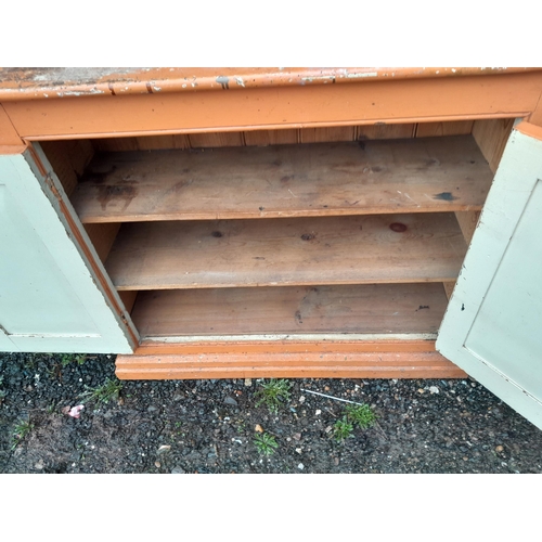 261 - Late Victorian painted pine cupboard with internal shelves