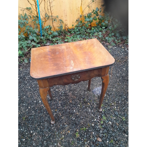 441 - Early 20th century walnut side table with single drawer