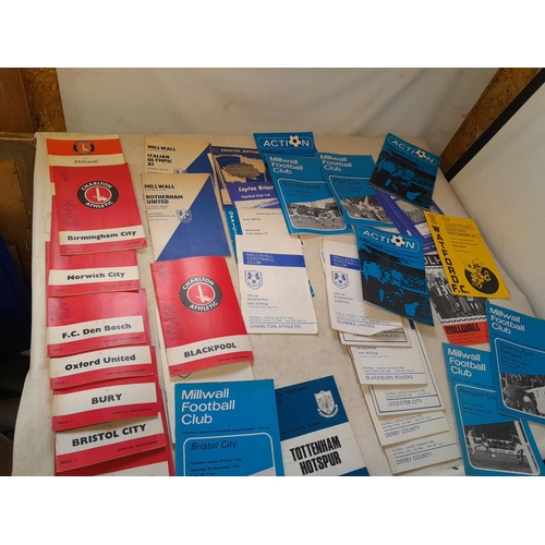 218 - Approx 9 kg of football programmes from 1960s onwards, mixed clubs focussing on Millwall, Cup Final ... 