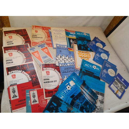 218 - Approx 9 kg of football programmes from 1960s onwards, mixed clubs focussing on Millwall, Cup Final ... 