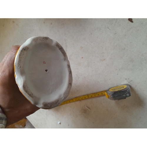 383 - Various Staffordshire pottery figures