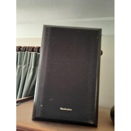 445 - Technics mini hi fi system with speakers SB 50 HDA