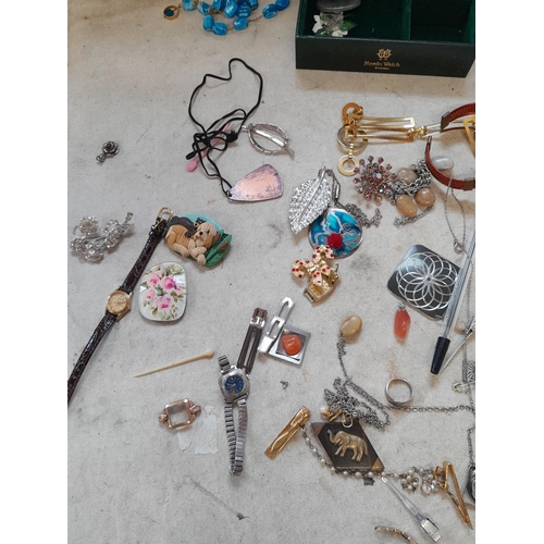 473 - Assorted costume jewellery, small amount of silver noticed