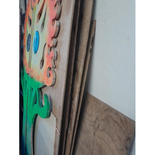 7 - Wooden stage ornament : tree of life