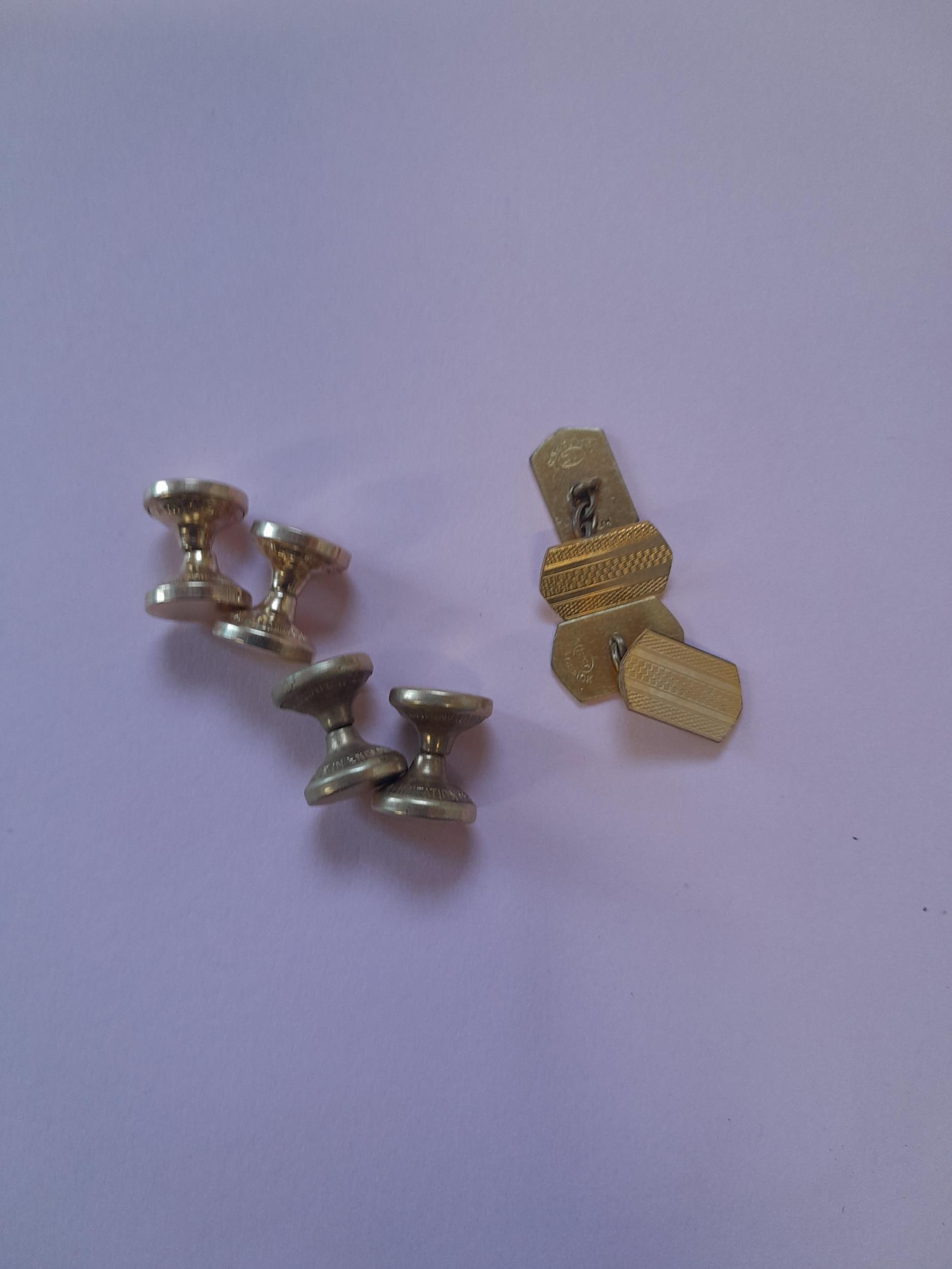 Pair of 9 ct gold front and back cufflinks and collar studs with sprung ...
