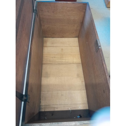 60 - Vintage blanket box / coffer 122 cms x 75 cms x 62 cms