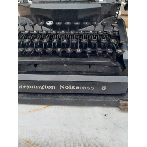 63 - Vintage Remington Noiseless Type 8 typewriter in hard case