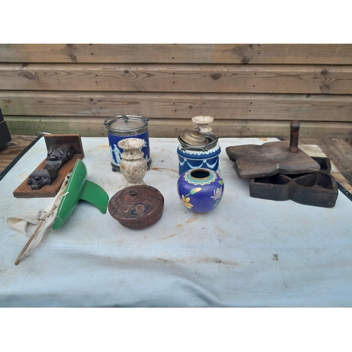 71 - Box of oddments : decorative china, cloisonne bowl, wooden ware, lacquerware etc.