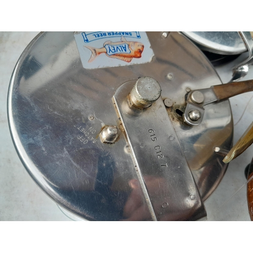 75 - Vintage fishing reels : non maker wood and brass salmon and boat reels, 2 x Alvey bakelite reels