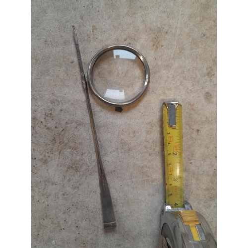 89 - Silver oar London 1889 	Charles Edwards 20g and white metal mounted magnifying glass 20 g