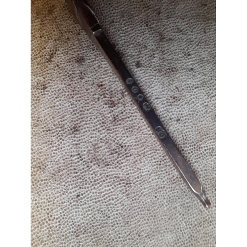 89 - Silver oar London 1889 	Charles Edwards 20g and white metal mounted magnifying glass 20 g