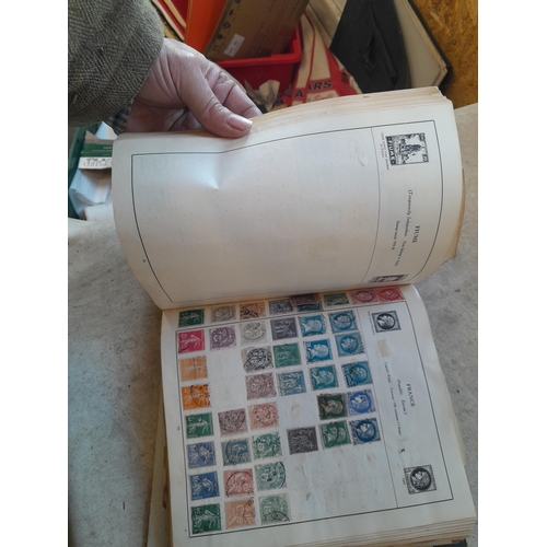 133 - Stamps : Strand old time world collection of used stamps, good sorters lot as not all pages photogra... 