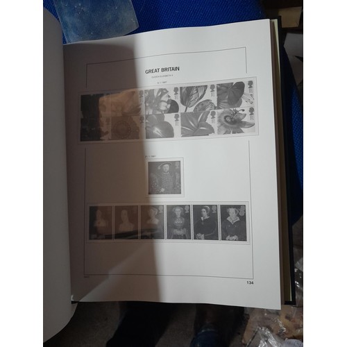 152 - Stamps : Stanley Gibbons printed hingeless album pages, in very good order