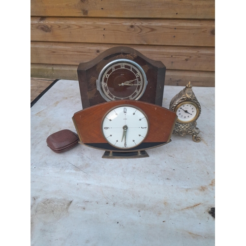 5 - Various mixed era mantle clocks